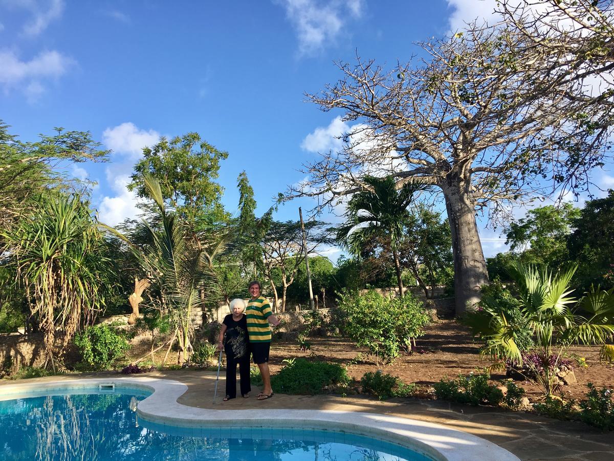 Tradewinds Lodge Diani Beach Exterior photo