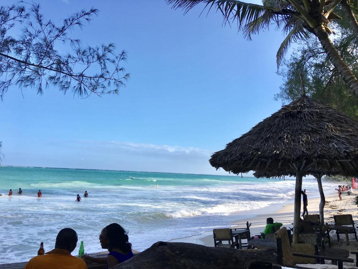 Tradewinds Lodge Diani Beach Exterior photo